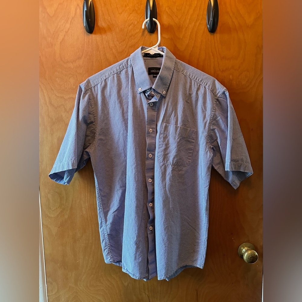 Men’s Miller short sleeve button down shirt size Medium